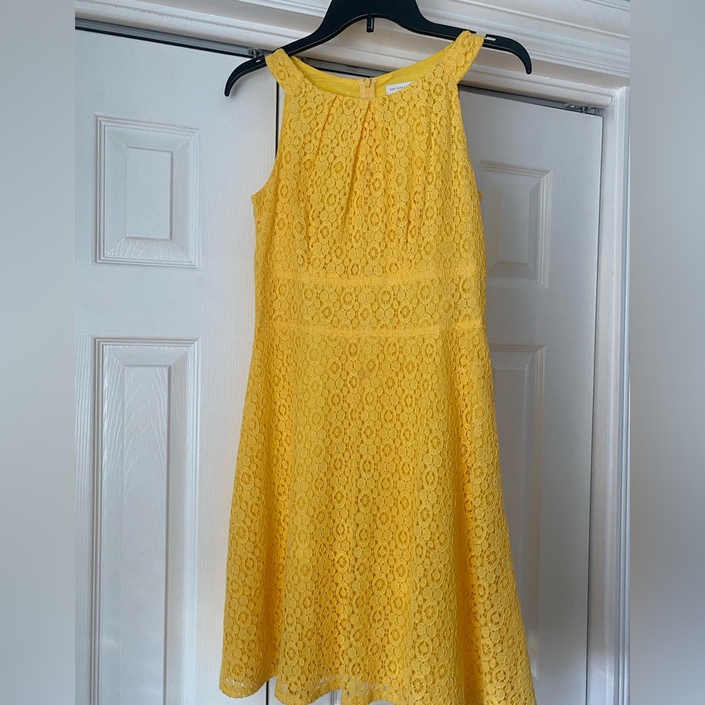 Yellow summer dress, above the knee